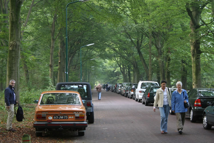 Ik ben altijd vrij laat, dus moet ik meestal nog een heel eind lopen...